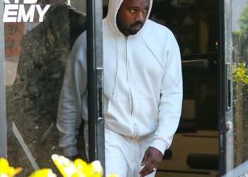 Kanye West optužen da nije platio zaštitara za propali projekt izgradnje Malibua u sudskoj tužbi