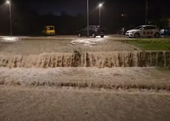 Kaos u prometu u Zagrebu, potop po Hrvatskoj: Ovo su scene s ulica, upaljeni crveni alarmi