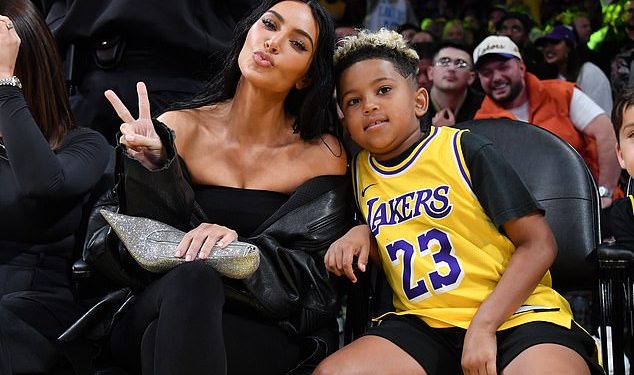 Kim Kardashian ‘izbrisala’ je YouTube kanal sina Saint Westa nakon postova protiv Kamale