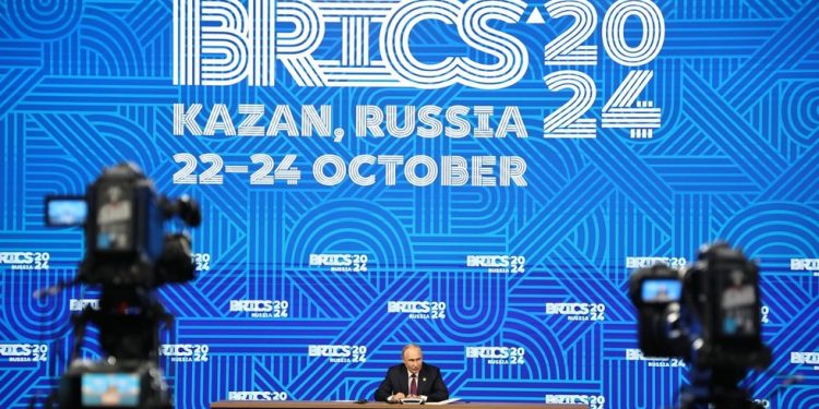 Ključne točke Putinovog BRICS novinara — RT Rusija i bivši Sovjetski Savez