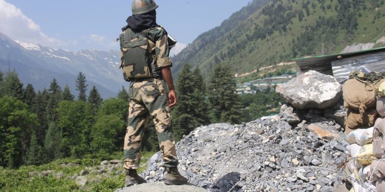 Konačni dogovor: Kina i Indija počele su povlačiti vojske iz spornih graničnih područja na Himalaji