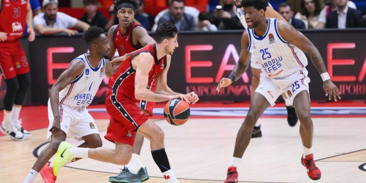 Košarka, Euroliga: Olimpia Milan-Efes 84-96