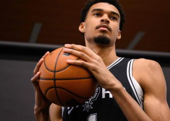 Košarka, NBA: Wemby, Giannis, Jokić, kada težina čini razliku. Uzeti ili izgubiti?