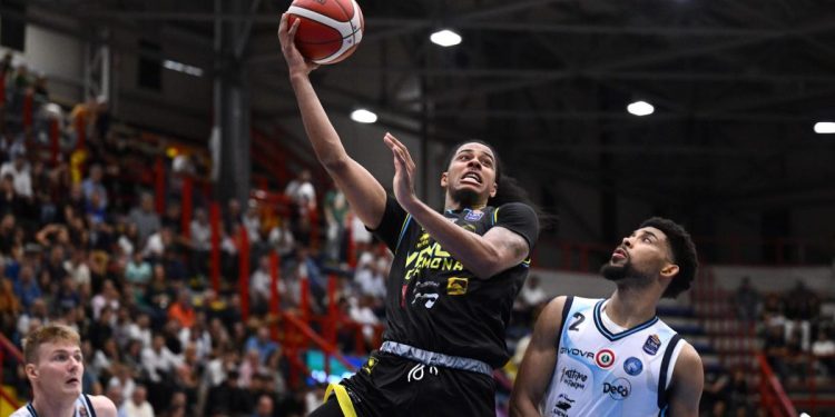 Košarka Serie A: Cremona pobijedila u Napulju, Trapani napada u Vareseu