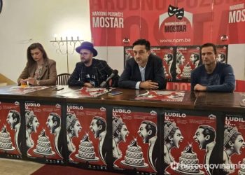 LUDILO U MOSTARU Bit će zanimljivo vidjeti kakav će dojam predstava ostaviti na publiku