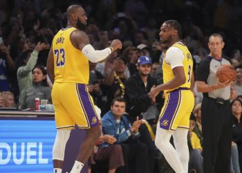 LeBron na terenu sa sinom Bronnyjem: povijesno u NBA. Lakersi su pobijedili Minnesotu