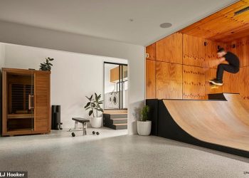 Legenda surfanja Mick Fanning stavlja na prodaju kuću vrijednu nevjerojatnih 4 milijuna dolara nakon teške godine