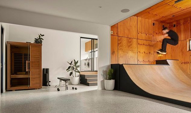 Legenda surfanja Mick Fanning stavlja na prodaju kuću vrijednu nevjerojatnih 4 milijuna dolara nakon teške godine