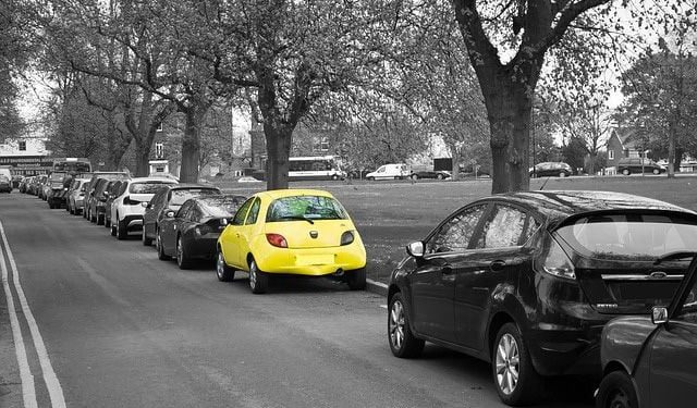 MOSTAR Pozivaju se vlasnici da uklone vozila s ceste na Rondou