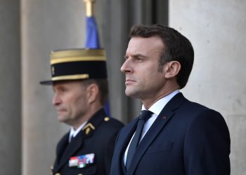Macron poziva na prekid isporuke oružja na Bliski istok