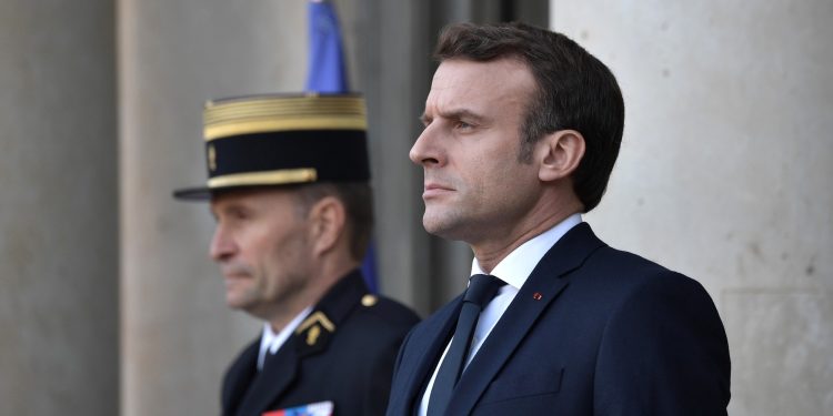Macron poziva na prekid isporuke oružja na Bliski istok