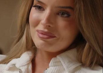 Maura Higgins briznula je u plač dok je otkrivala da je ‘toliko dugo sebe krivila’ za tragičnu smrt svoje najbolje prijateljice: ‘Tukla sam se zbog toga, bilo bi drugačije’