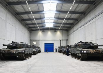 Medvedev obećava ‘vatromet’ u njemačkoj vojnoj tvornici u Ukrajini — RT World News