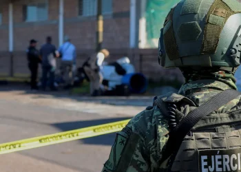 Meksička vojska zaplijeni oružje lokalne policije u središtu kartela usred pucnjave i nasilja