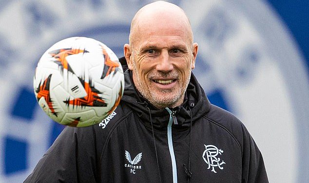 Moja strana Rangersa još uvijek je na pravom putu, inzistira na kritikama Clementa