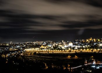 Moskva poziva građane da napuste Izrael — RT Rusija i bivši Sovjetski Savez