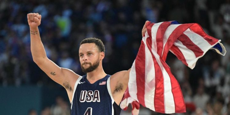 NBA, Stephen Curry sve više zvijezda Warriorsa