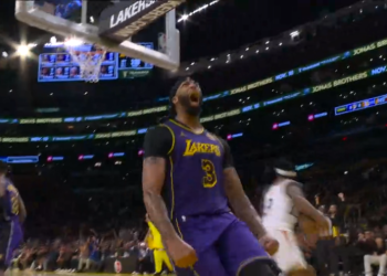 NBA događaji: LA Lakers-Phoenix 123-116