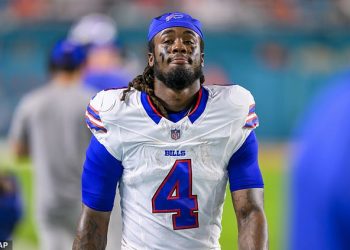 NFL zvijezda James Cook isključen je iz nogometne utakmice u ponedjeljak navečer zbog ozljede u velikom udarcu