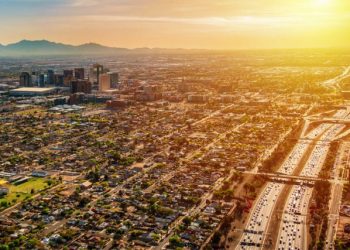 NIJE BLAGOSLOV NEGO PROKLETSTVO Stanovnici Phoenixa proživljavaju beskrajno ljeto