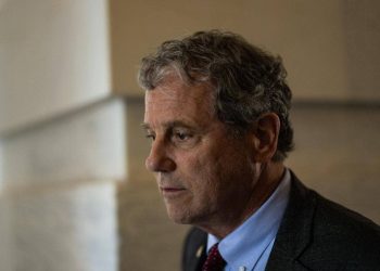 NRA cilja na Sen Sherroda Browna u kupnji oglasa sa 7 znamenki u Ohiju: ‘Glasajte kao da vam život ovisi o tome’