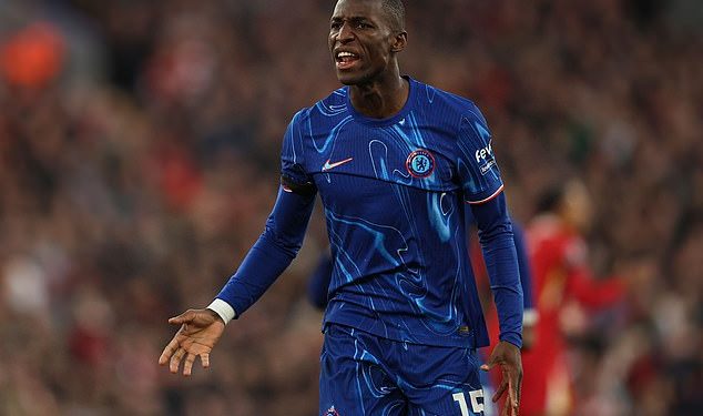 Napadač Chelseaja Nicolas Jackson traži odgovore od CAF-a nakon što su on i Mo Salah ispali iz užeg izbora za nagradu za najboljeg afričkog igrača 2024.