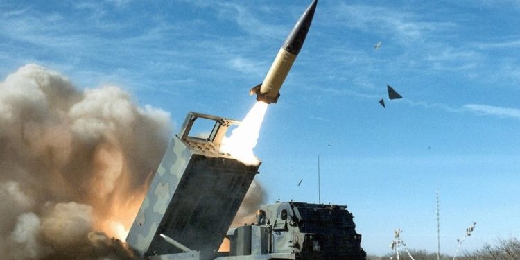 ‘Nema konsenzusa’ o ukrajinskim projektilima – Biden — RT World News