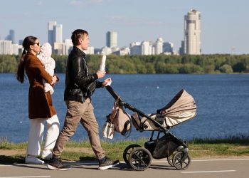 Nema potrebe žuriti s ‘porezom bez djece’ – Kremlj — RT Rusija i bivši Sovjetski Savez