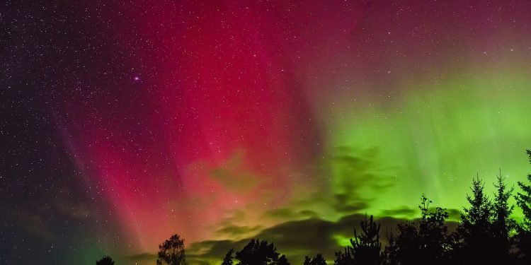 Nešto se događa, nebo opet svijetlilo diljem svijeta, sestra Lucija: ‘To je znak rata’