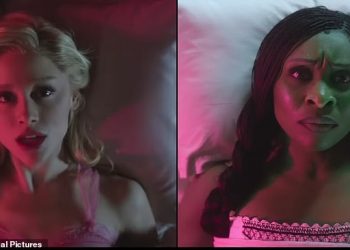 Opak teaser prikazuje zvijezde Arianu Grande i Cynthiu Erivo kako pjevaju voljene pjesme