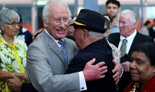 Otkriveno: Što je kralj Charles rekao mladom australskom ljubitelju nogometa kada je pitao monarha koliko zna o AFL-u