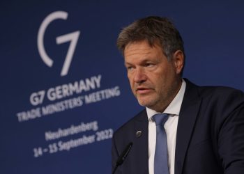 Ova moćna sila EU-a vrši ‘ekonomsko samoubojstvo’ – tko je kriv? — RT Svjetske vijesti