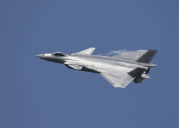 Ovaj nevidljivi kineski lovac postao je velika prijetnja čuvenom američkom F-22 Raptoru