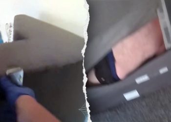 POGLEDAJTE: Osumnjičenik otkriven kako se skriva u kauču na policijskoj kameri dok je služio nalog za uhićenje