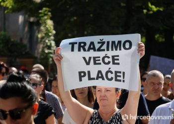 PROSVJED UMJESTO DANA UČITELJA Sindikati osnovnih i srednjih škola HNŽ te mostarskog Sveučilišta izlaze na ulice