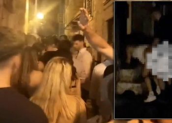 Par hvarskih ugostitelja nariče da više buke znači klape i koncerte pijanista