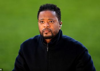 Patrice Evra bizarno krivi sebe i Sir Alexa Fergusona za ‘KAOS’ Man Uniteda otkako su otišli dok legenda kluba daje osuđujuću presudu Eriku ten Hagu
