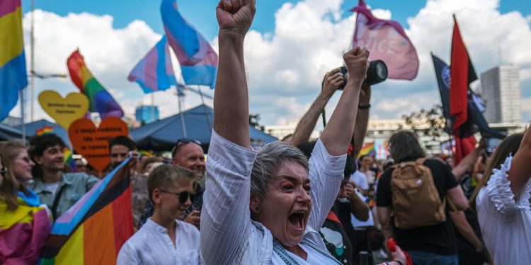 Poljska ide na legalizaciju homoseksualnih partnerstava — RT World News