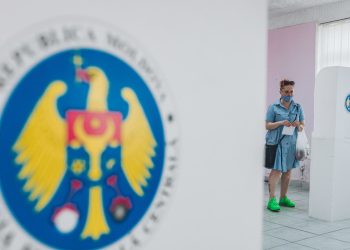 Promatračica izbora u Moldaviji rekla je za RT da joj je “otvoreno prijećeno” na biračkom mjestu u zemlji EU — RT World News