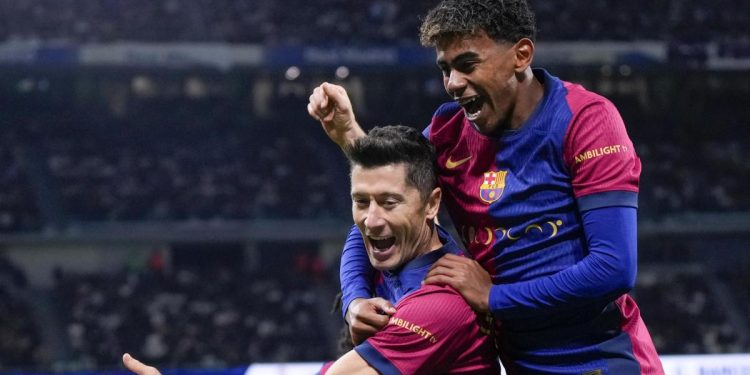 Real Madrid-Barcellona 0-4: golovi Lewandowski (2), Yamal e Raphinha