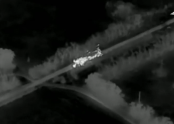 Ruski dron uništava oklop američke proizvodnje u Ukrajini – MORH (VIDEO) — RT Rusija i bivši Sovjetski Savez