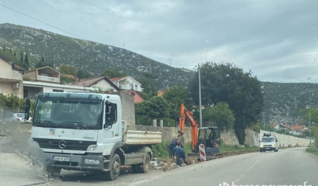 SUBOTA, DAN PRED IZBORE Grad Mostar opet gradi nogostup za koji su mu poništene sve dozvole