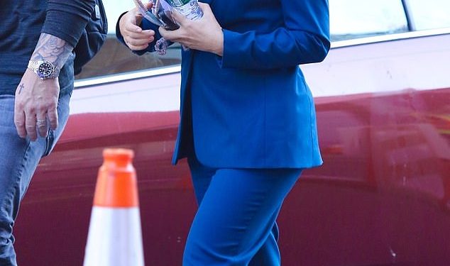 Scarlett Johansson na setu filma Jurassic World Rebirth s kolegom Rupertom Friendom u NYC-u
