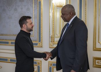 Šef Pentagona iznenada posjetio Kijev — RT World News