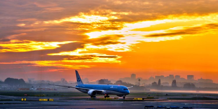 Šef zrakoplovne kompanije EU želi da Kinezi plaćaju letove iznad Rusije — RT World News