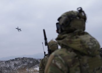 Sjeverna Koreja digla ceste u zrak, Seul odgovorio vatrom