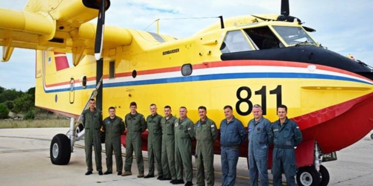 Hrvatski kanader gasi požar u Grčkoj!