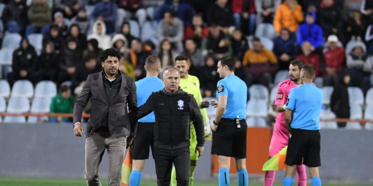 Sportske novosti – ‘Ako ste nezadovoljni, ako nekoga treba udariti onda udarajte po meni. Livaja? Najbolji igrač lige’