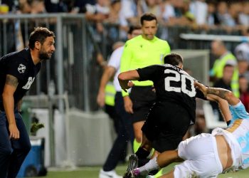 Sportske novosti – Đalović uoči susreta na Rujevici povukao neočekivan potez, na tribinama uočeni i ljudi iz Italije i Arsenala