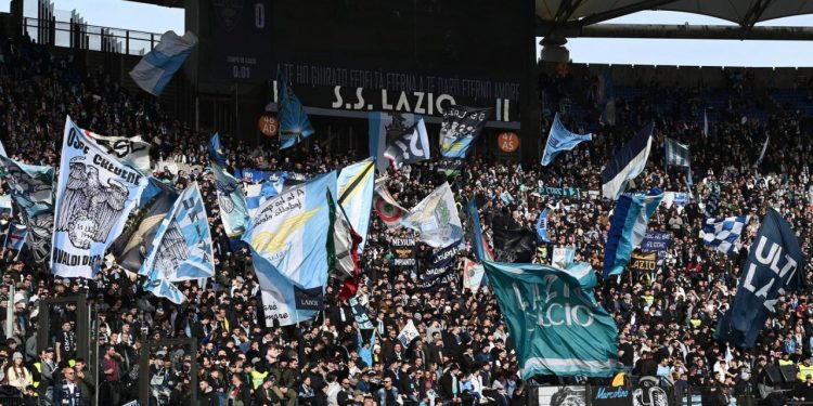 Sportske novosti – Drama u Njemačkoj, oko 60 navijača uhićeno uoči europske utakmice, policija pronašla noževe